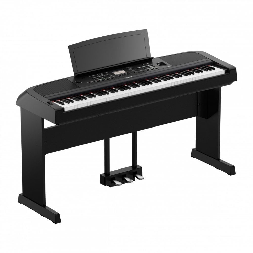 Yamaha DGX670 Digital Piano Premium Package Black