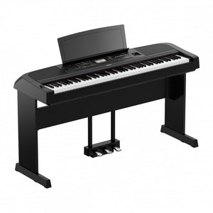 Yamaha DGX670 Digital Piano Premium Package Black