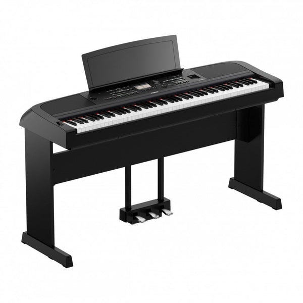 Yamaha DGX670 Digital Piano Premium Package Black