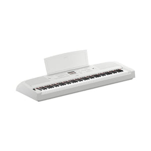 Yamaha DGX670 Digital Piano Standard Package White