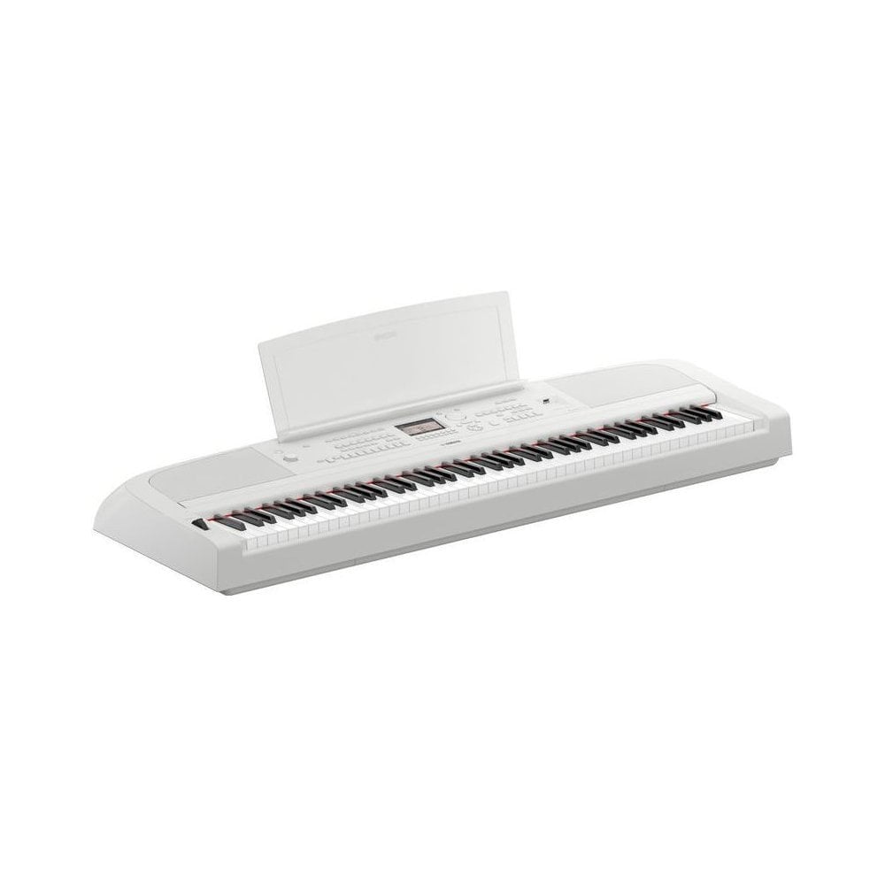 Yamaha DGX670 Digital Piano Premium Package White