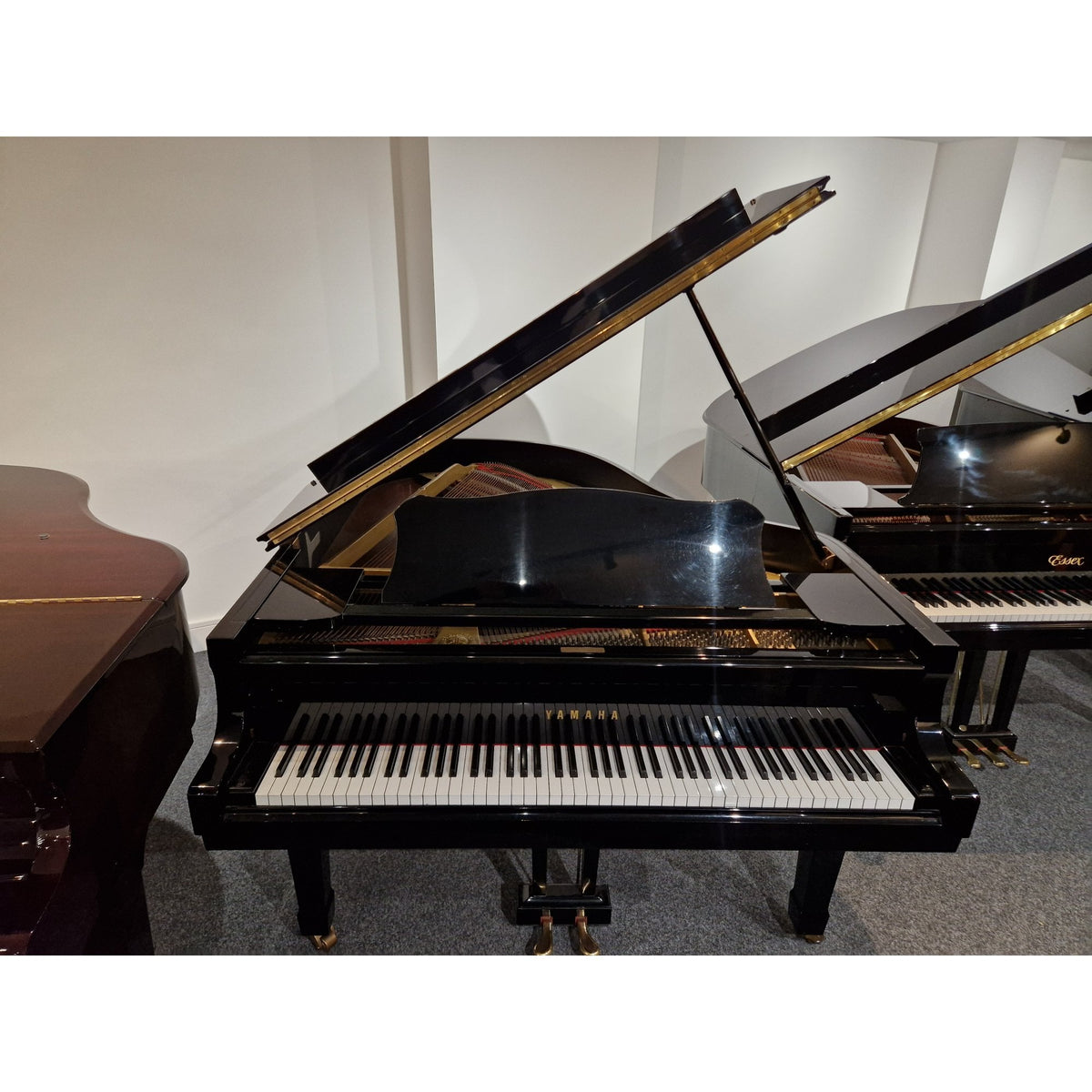 Secondhand Yamaha C3 Polished Ebony Baby Grand Piano