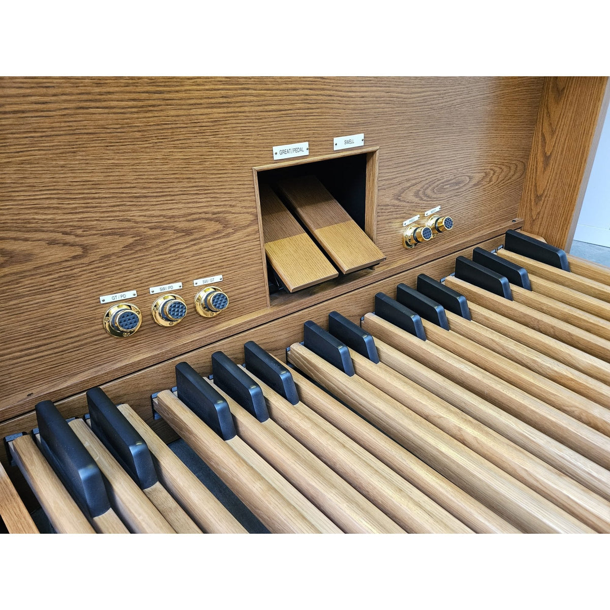 Secondhand Viscount Envoy Positive Digital Organ