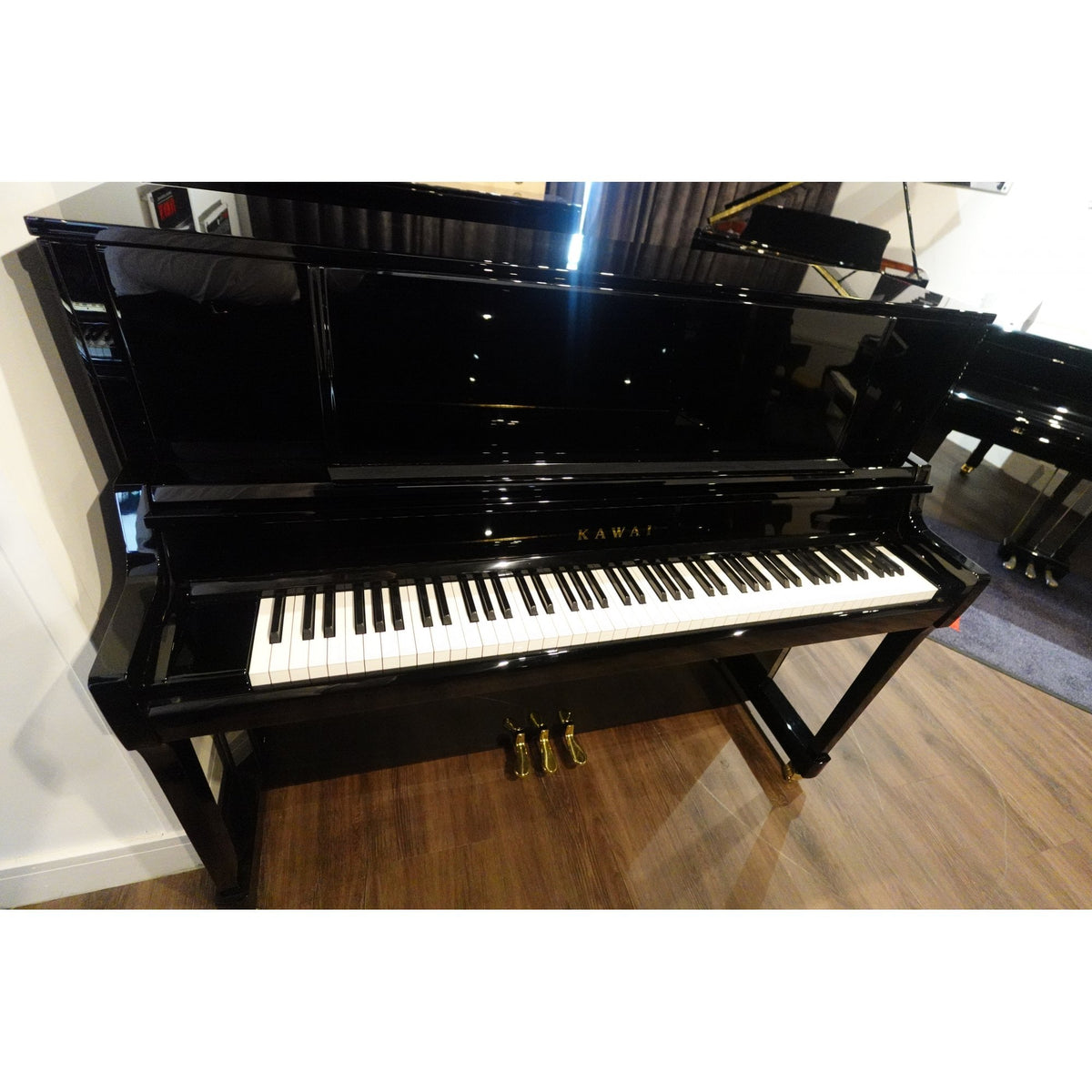 Secondhand Kawai K400 Upright Acoustic Piano | Polished Ebony | Chester Store