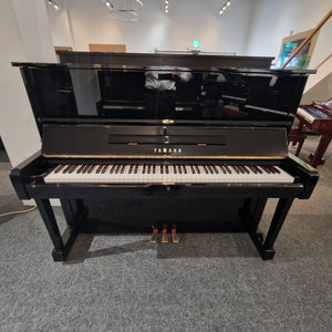 Refurbished Yamaha U1 Upright Piano - Polished Ebony, Japan 1981 | Preston Store