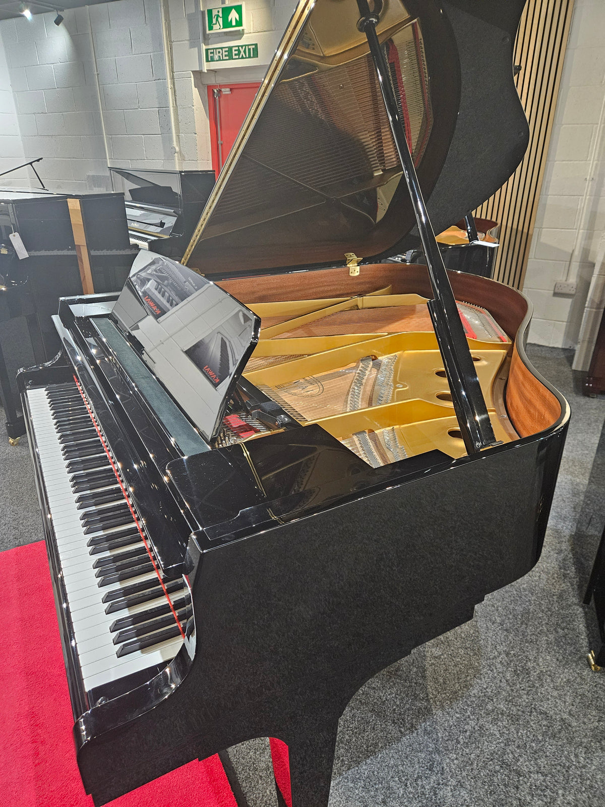 Second Hand Kawai GL-30 Acoustic Grand Piano Polished Ebony