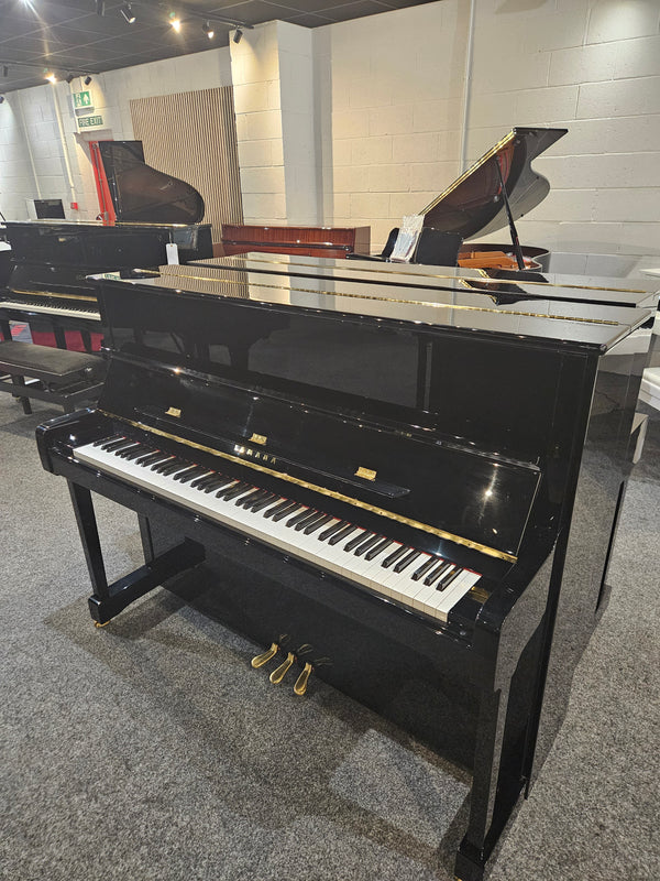 Secondhand Yamaha P121G Upright Acoustic Piano Polished Ebony