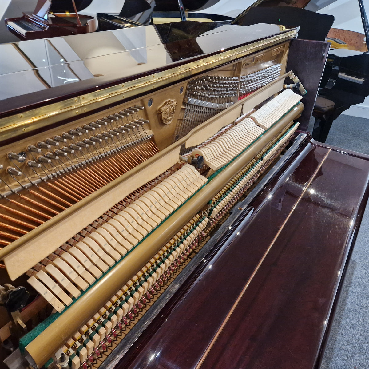 Secondhand Reid-Sohn SU121 Upright Piano Polished Mahogany