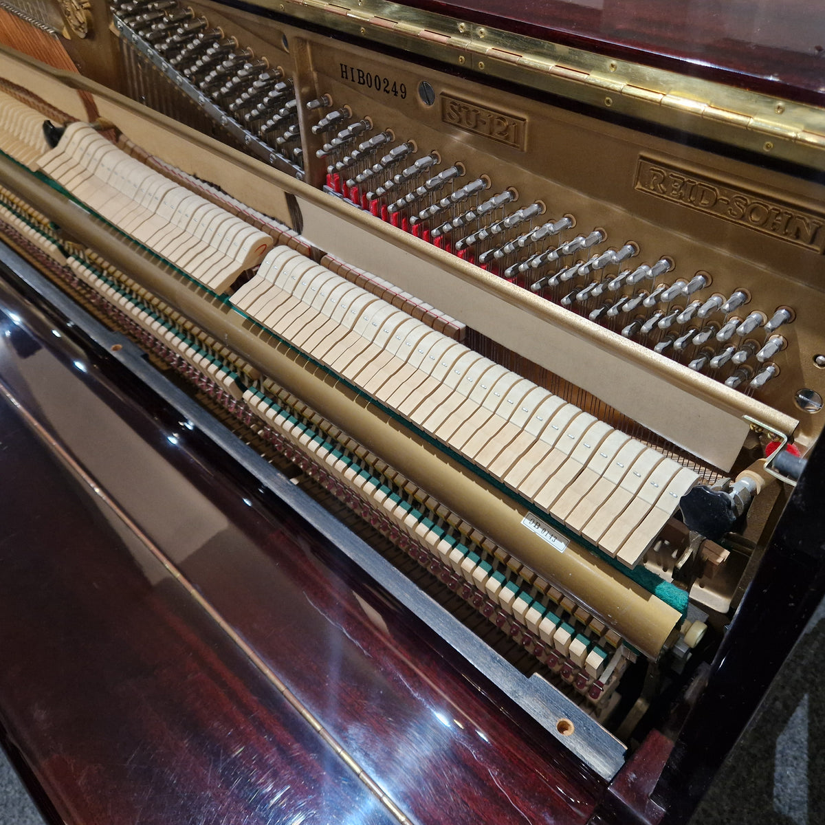 Secondhand Reid-Sohn SU121 Upright Piano Polished Mahogany