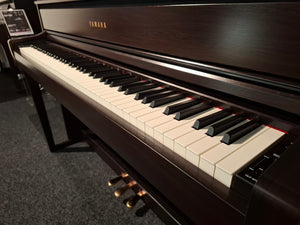 Secondhand Yamaha CLP-675 Clavinova Digital Piano Dark Walnut