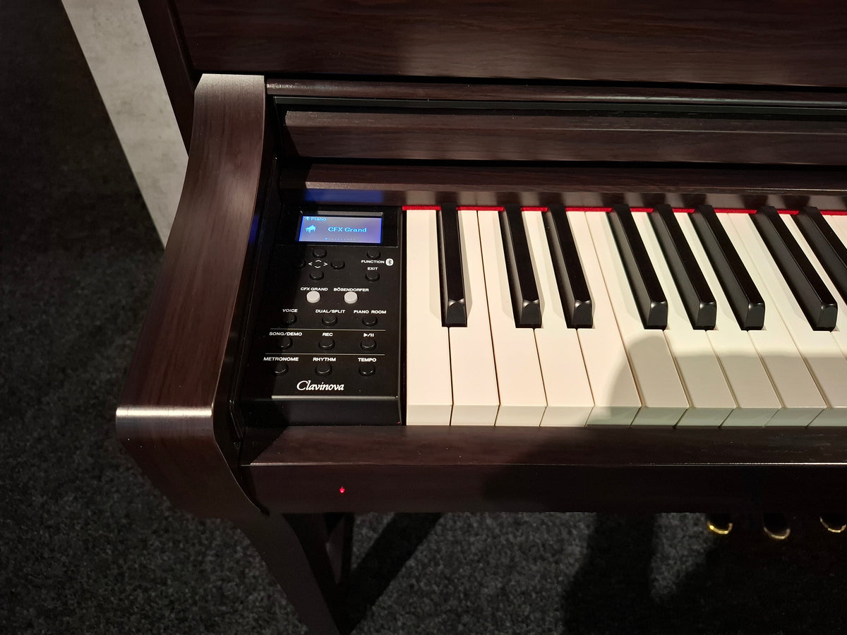 Secondhand Yamaha CLP-675 Clavinova Digital Piano Dark Walnut