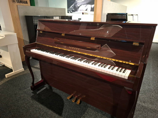 Secondhand Yamaha LU110T Acoustic Upright Piano Polished Mahogany