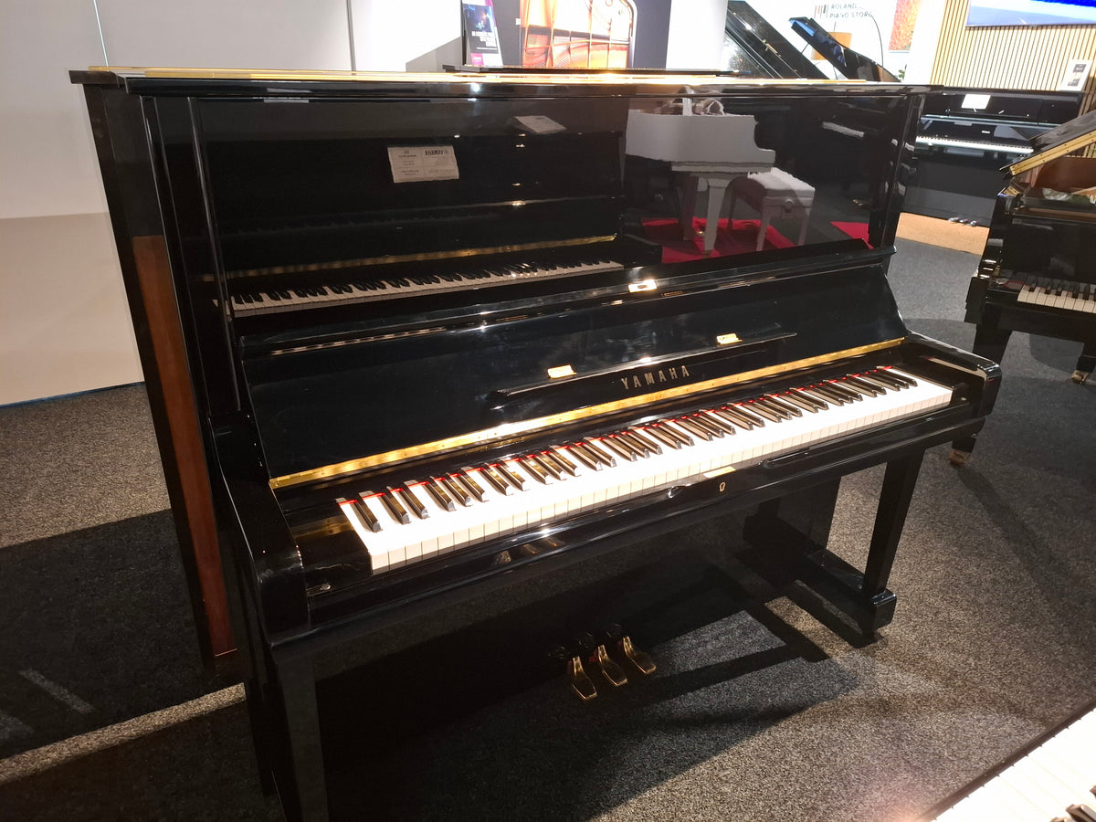 Refurbished Yamaha U3H Acoustic Upright Piano Polished Ebony - Japan, 1973