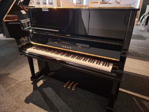 Refurbished Yamaha U3A Acoustic Upright Piano Polished Ebony - Japan, 1983