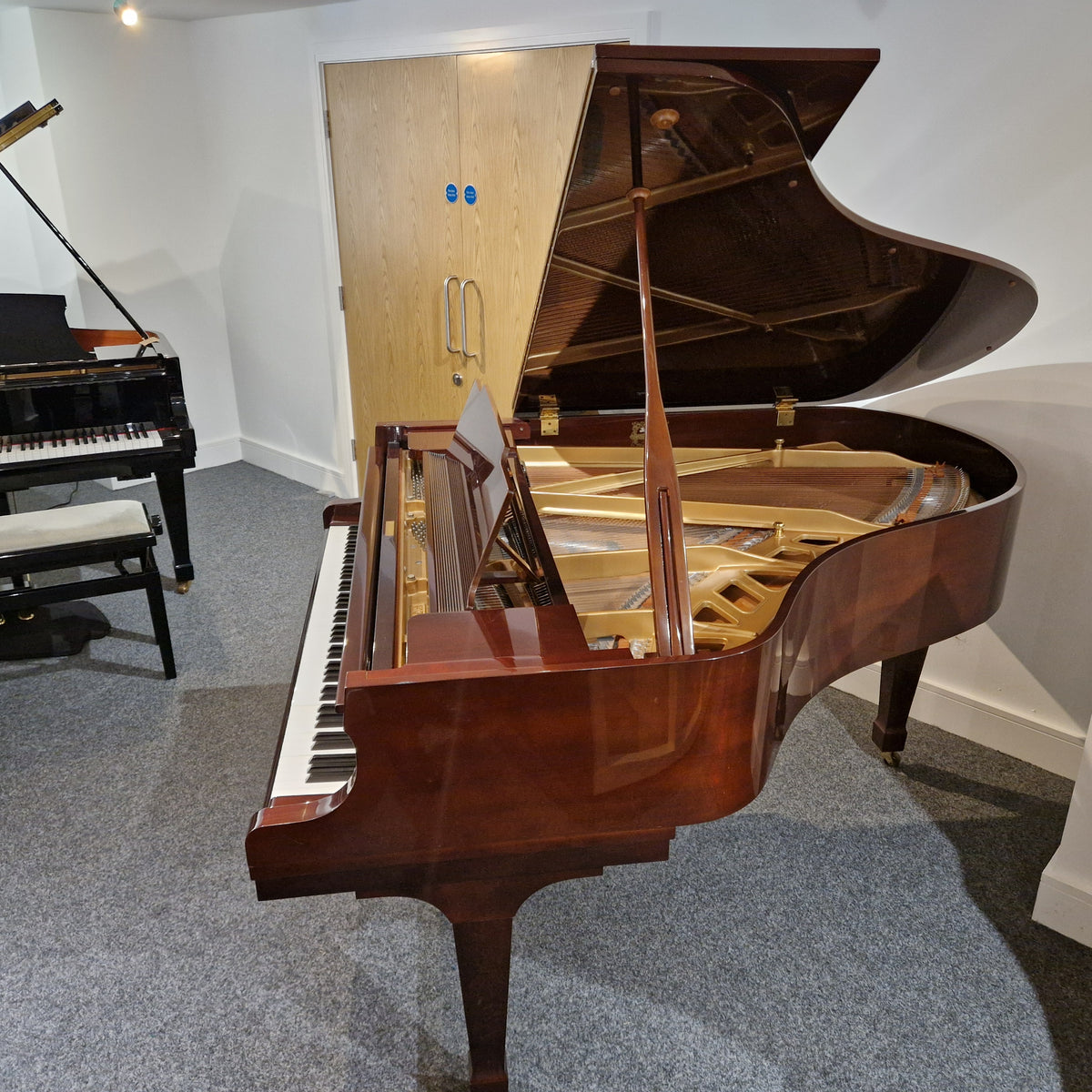Second Hand Kawai KG2C Baby Grand Piano Polished Mahogany