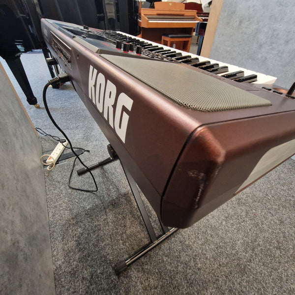 Secondhand Korg PA1000 Arranger Workstation Keyboard