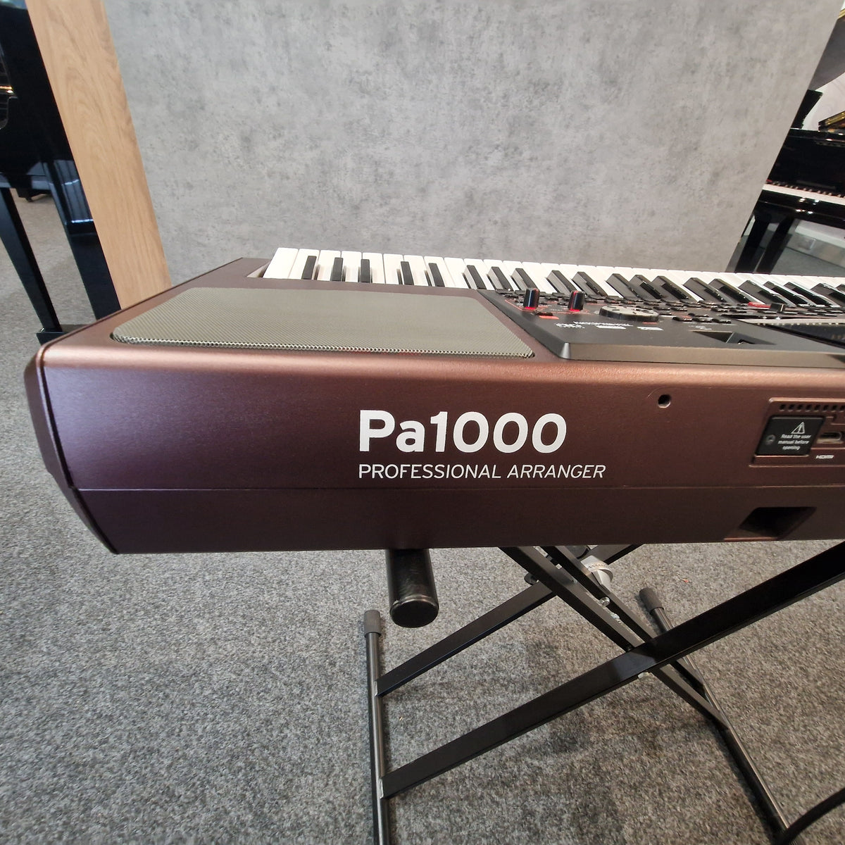 Secondhand Korg PA1000 Arranger Workstation Keyboard