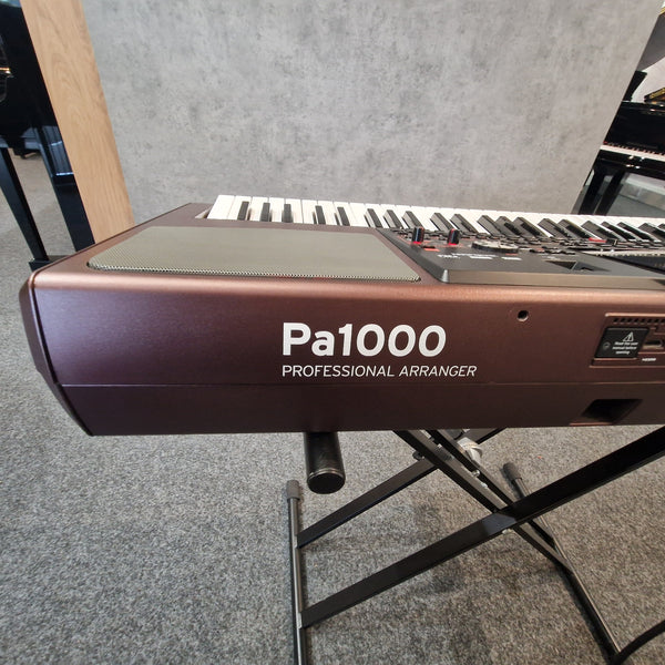 Secondhand Korg PA1000 Arranger Workstation Keyboard