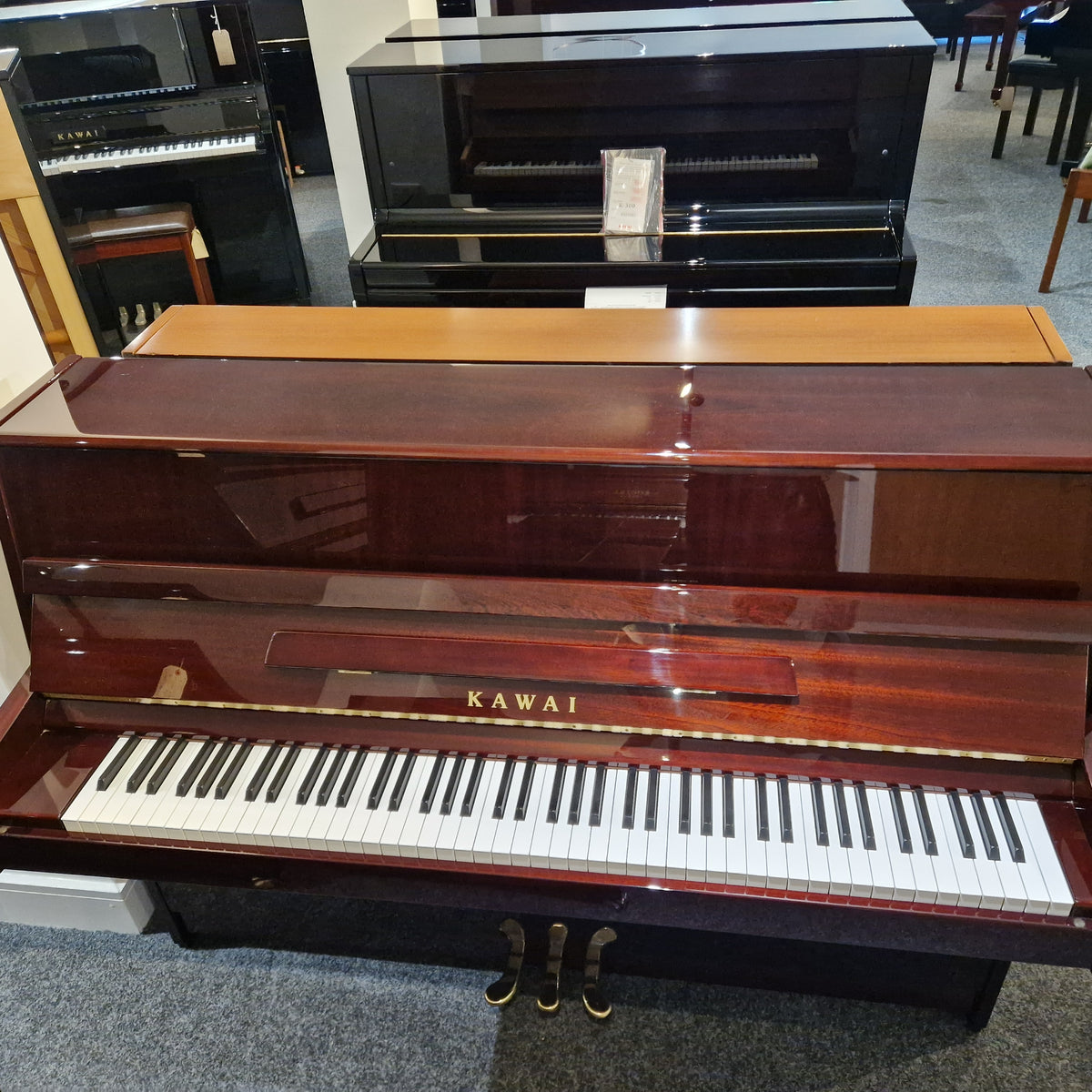 Secondhand Kawai K15 Upright Piano Polished Mahogany