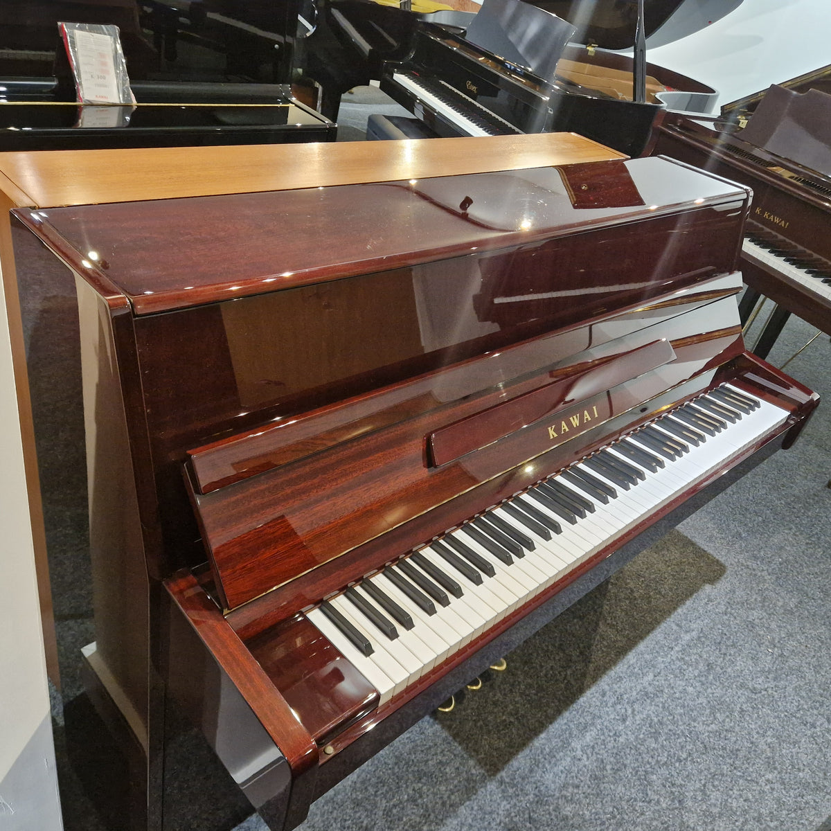 Secondhand Kawai K15 Upright Piano Polished Mahogany