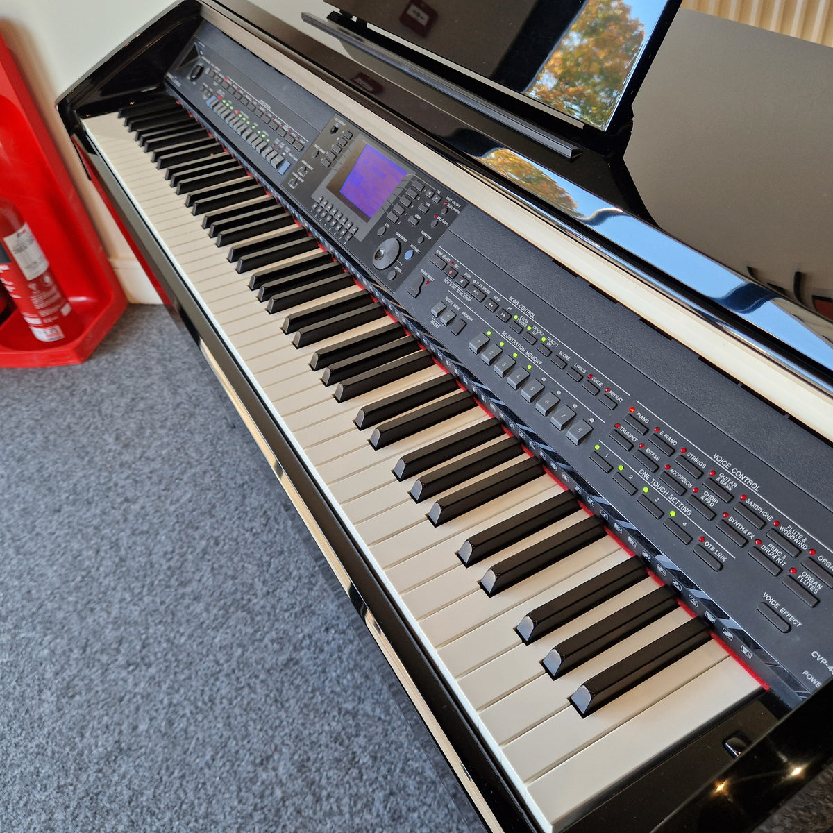 Second Hand Yamaha CVP401 Clavinova Digital Piano in Polished Ebony
