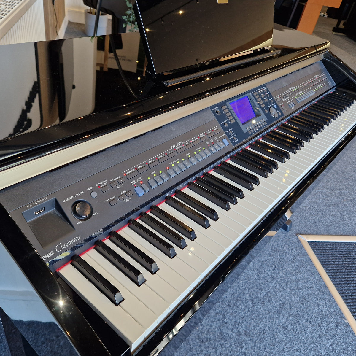 Second Hand Yamaha CVP401 Clavinova Digital Piano in Polished Ebony