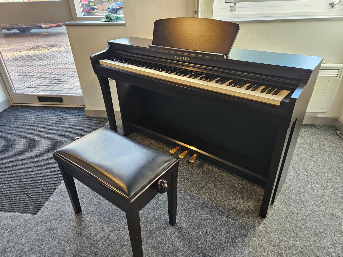 Secondhand Yamaha CLP725 Digital Piano Rosewood