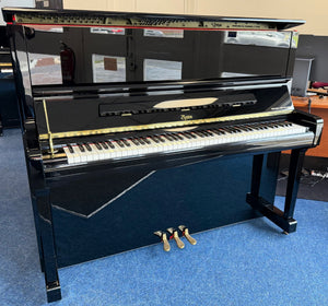 Ex-Lease Boston UP-126 Performance Edition Acoustic Upright Piano Polished Ebony | Bolton Store