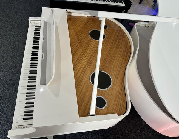Secondhand Yamaha CLP-695WHGP Digital Piano Polished White
