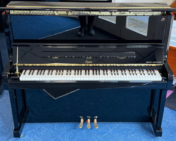 Ex-Lease Boston UP-126 Performance Edition Acoustic Upright Piano Polished Ebony | Bolton Store