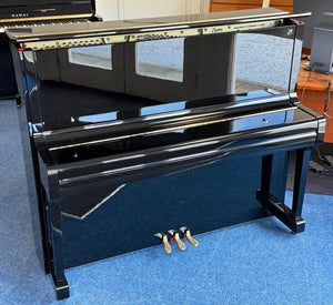 Ex-Lease Boston UP-126 Performance Edition Acoustic Upright Piano Polished Ebony | Bolton Store