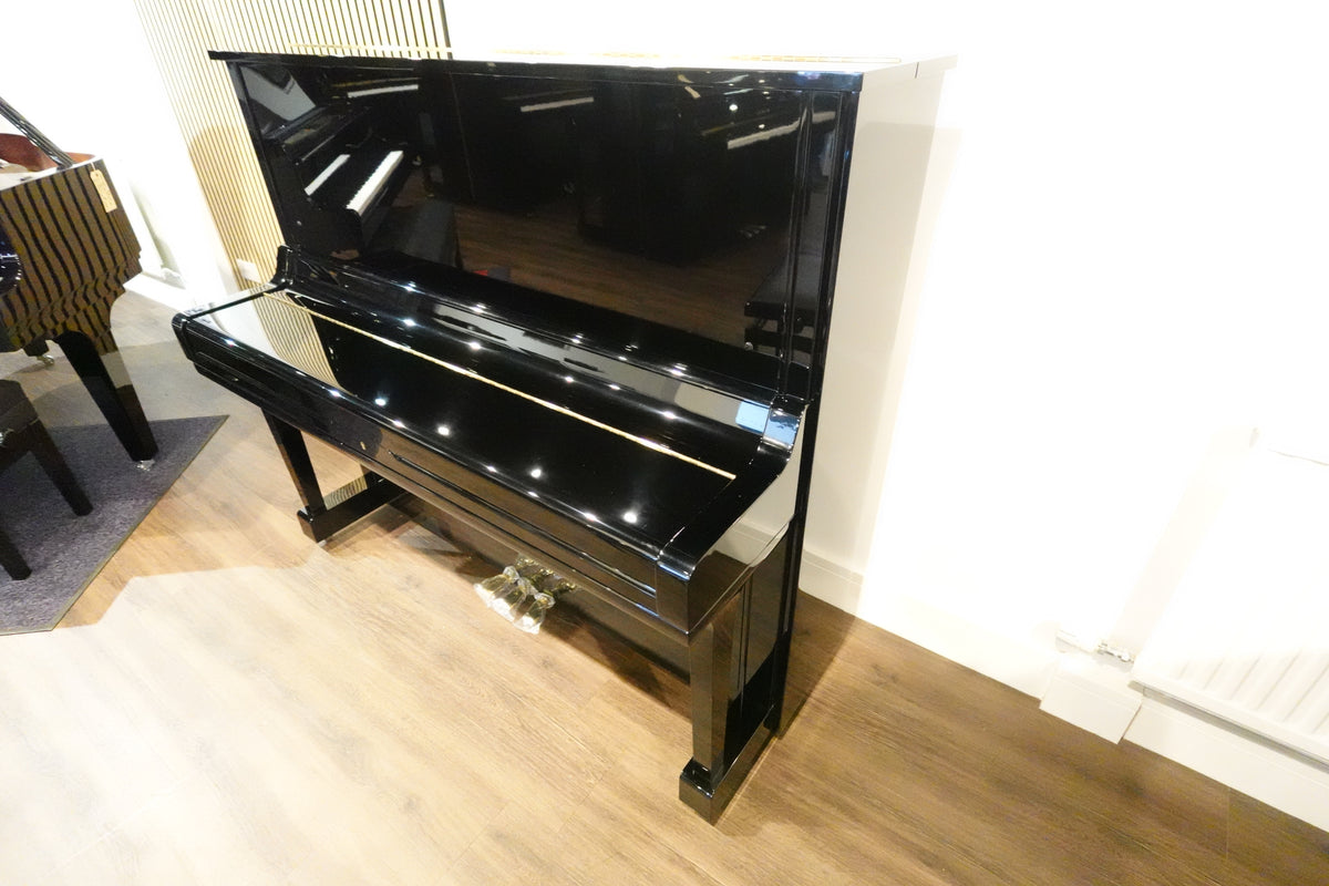 Refurbished Yamaha U3 Upright Acoustic Piano | Polished Ebony