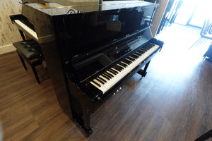 Refurbished Yamaha U1 Upright Acoustic Piano | Polished Ebony | Chester Store