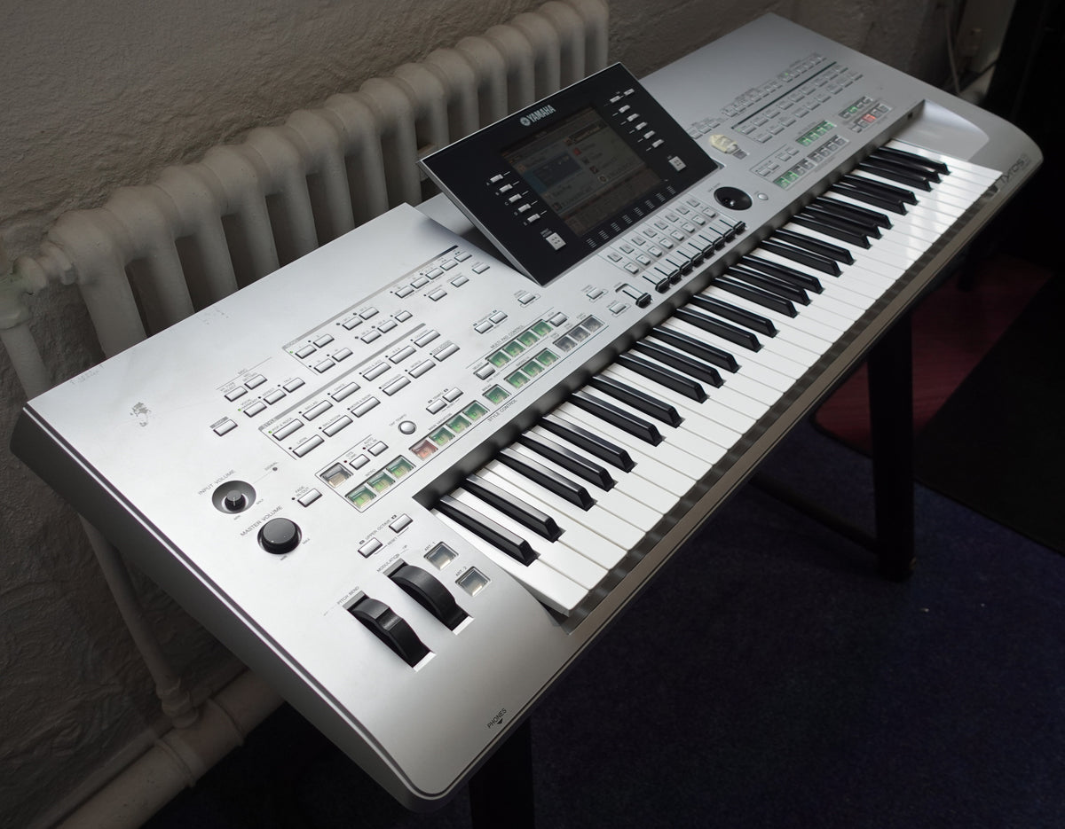 Secondhand Yamaha Tyros 3 Keyboard Workstation | No Speakers | Bolton Store