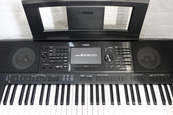 Secondhand Yamaha PSRSX900 Keyboard