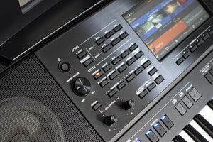 Secondhand Yamaha PSRSX900 Keyboard