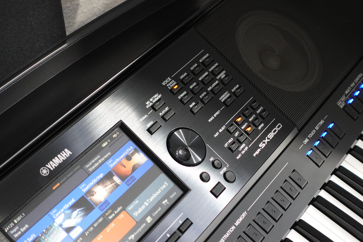 Secondhand Yamaha PSRSX900 Keyboard