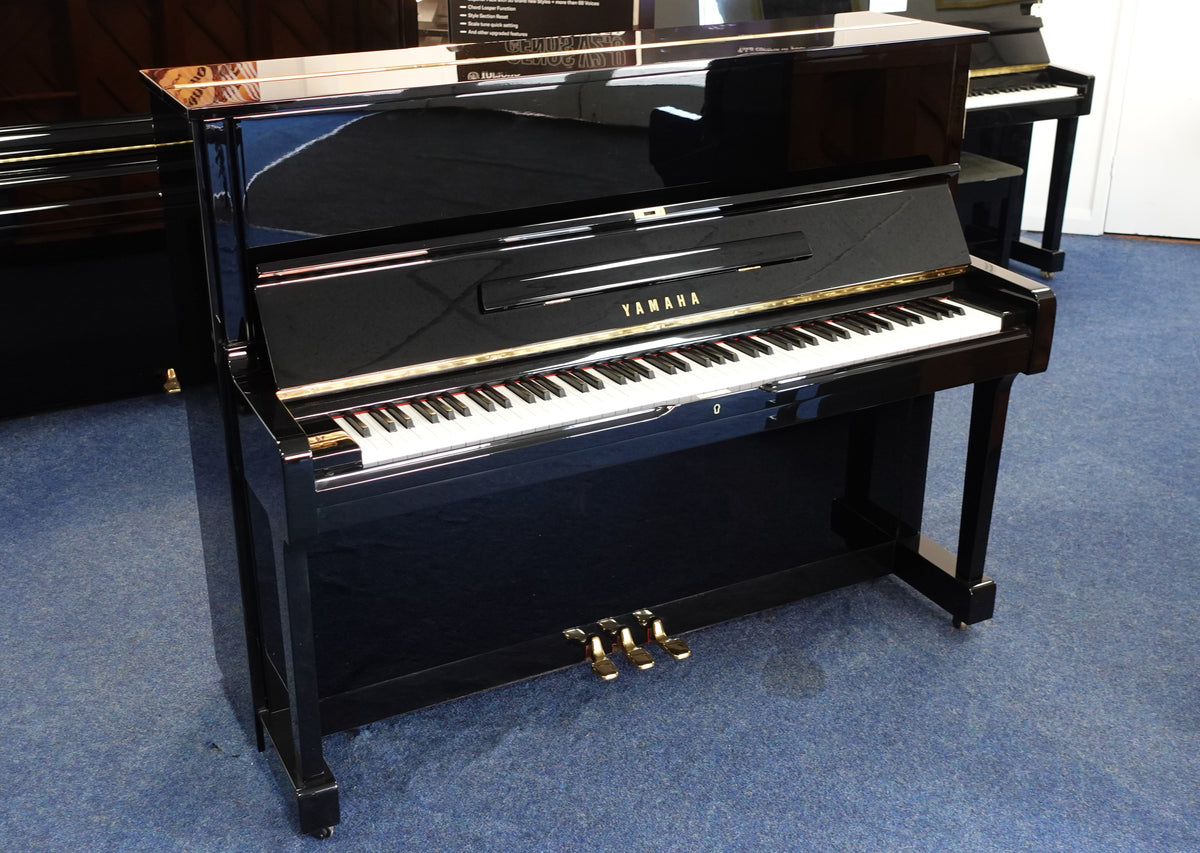 Refurbished Yamaha U1 Upright Piano - Polished Ebony, Japan 1975