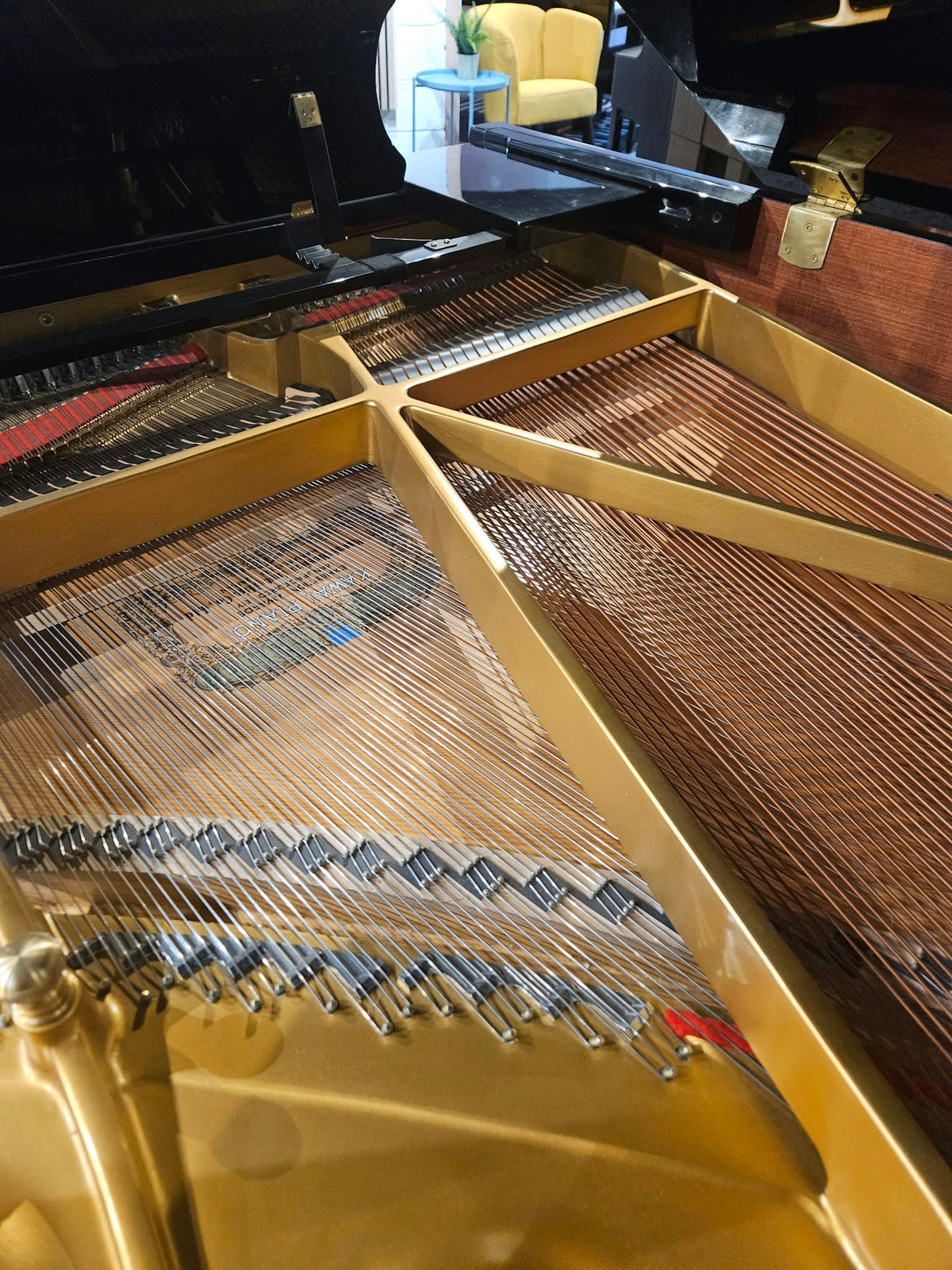 Secondhand Kawai RX2 Acoustic Grand Piano | Polished Ebony | Leeds Store