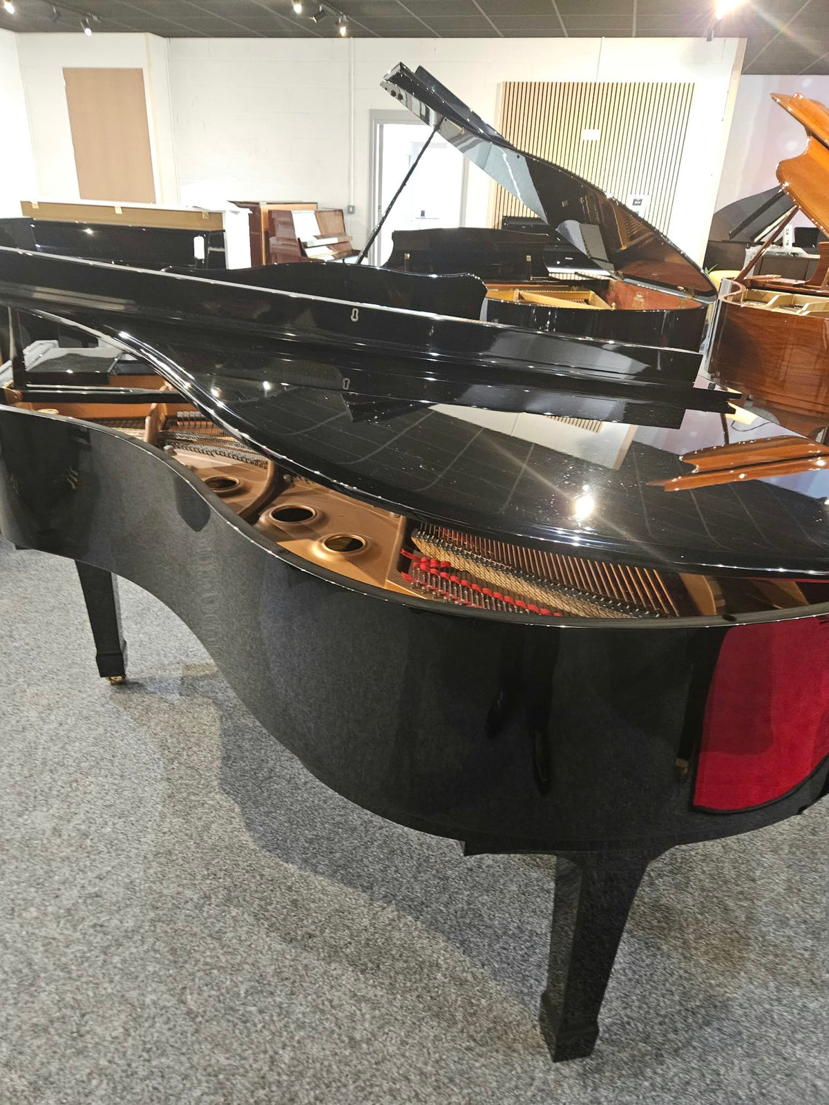 Secondhand Yamaha C2 Acoustic Grand Piano | Polished Ebony | Leeds Store