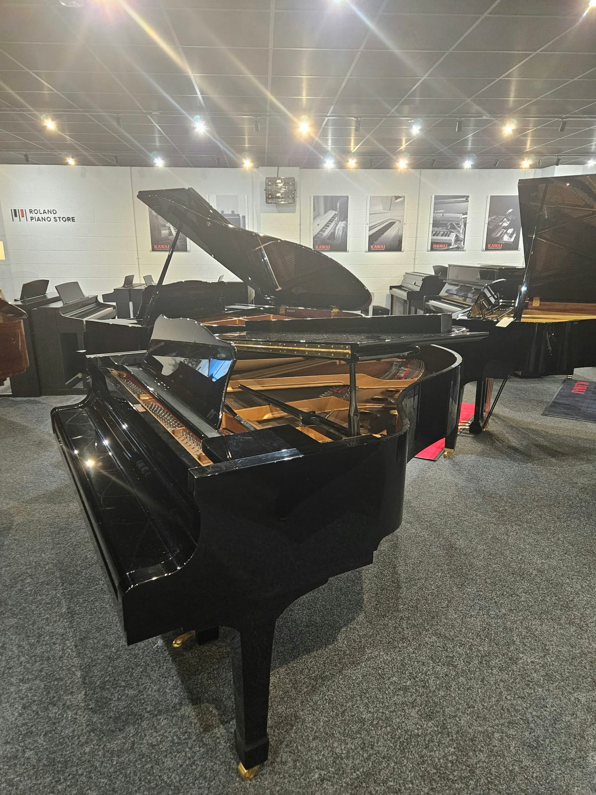 Secondhand Yamaha C2 Acoustic Grand Piano | Polished Ebony | Leeds Store