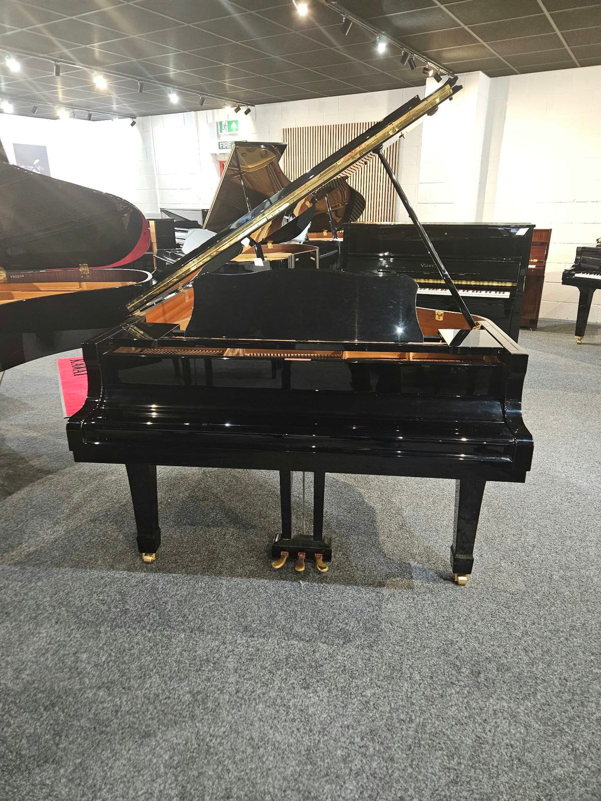 Secondhand Yamaha C2 Acoustic Grand Piano | Polished Ebony | Leeds Store