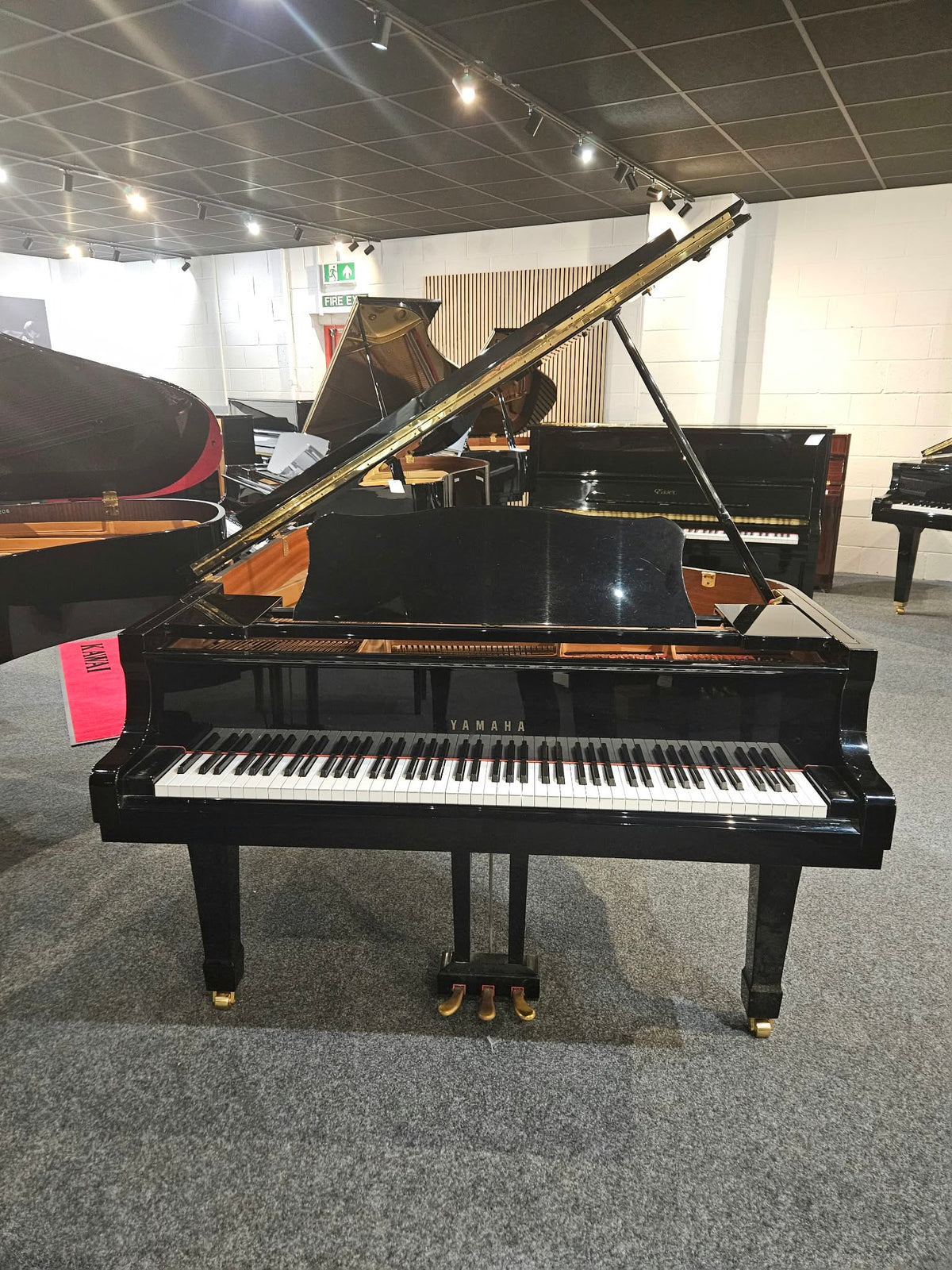Secondhand Yamaha C2 Acoustic Grand Piano | Polished Ebony | Leeds Store