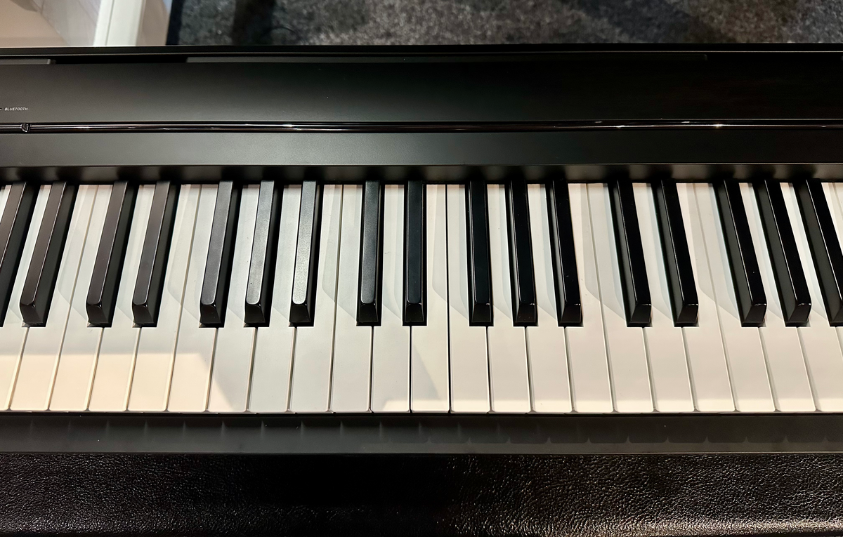 Secondhand Kawai ES120 Portable Digital Piano Black