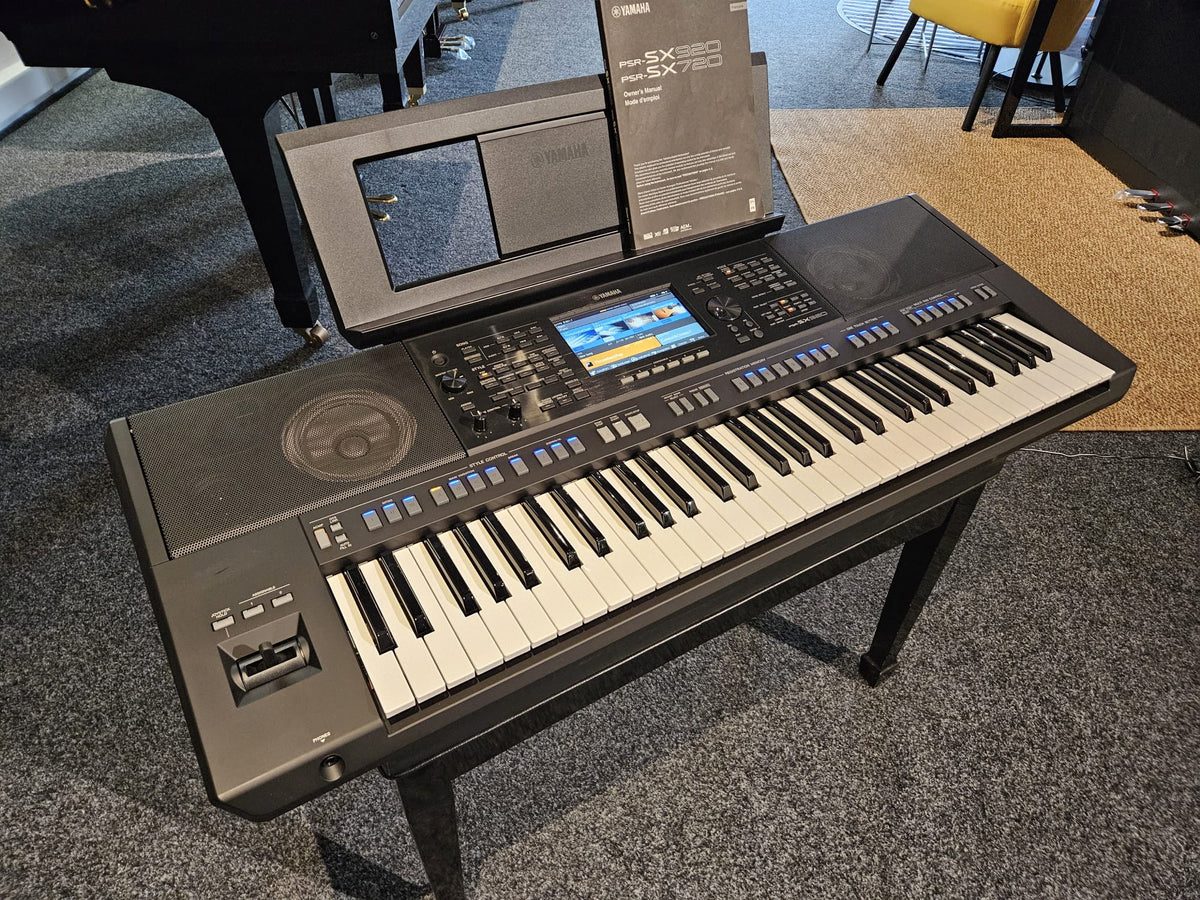 Secondhand Yamaha PSR-SX920 Digital Arranger Workstation