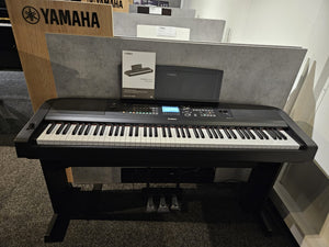Secondhand Yamaha DGX670 Black Digital Piano