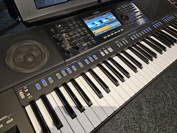 Secondhand Yamaha PSR-SX920 Digital Arranger Workstation