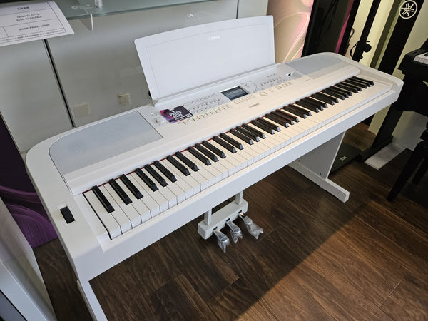 Ex-Display Yamaha DGX670 White Digital Piano | Edinburgh Store | PN
