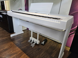 Ex-Display Yamaha DGX670 White Digital Piano | Edinburgh Store | PN