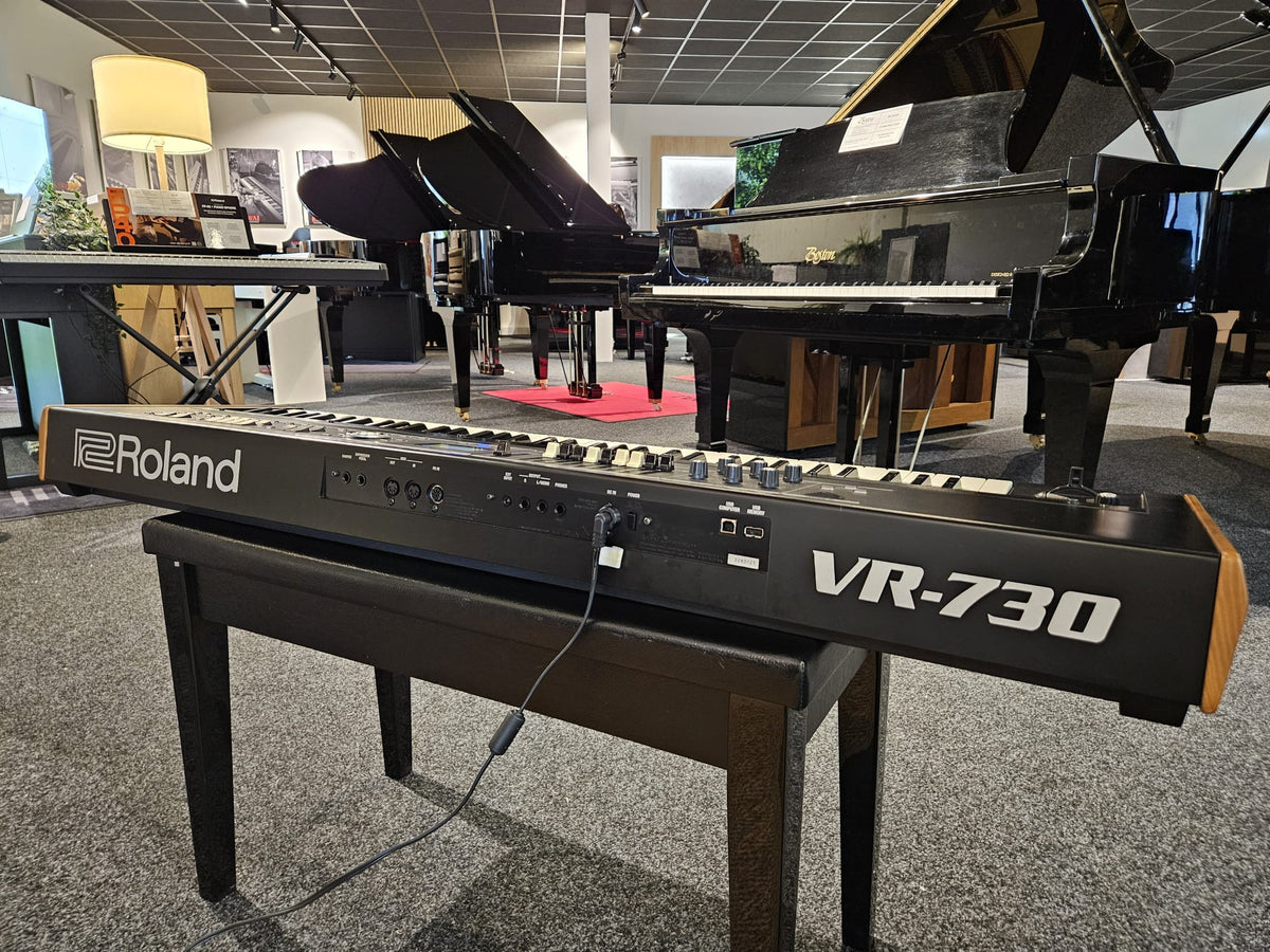 Secondhand Roland VR730 V-Combo Keyboard | Bankhead Store